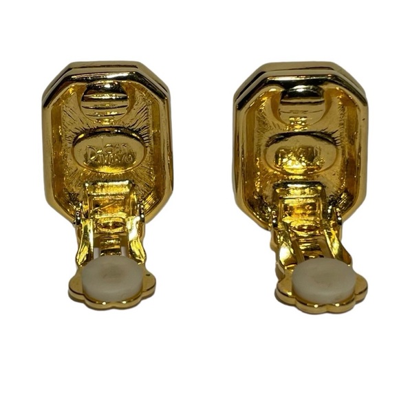 Joan Rivers Signed Goldtone Magenta /Raspberry Clip Ons - Picture 2 of 2